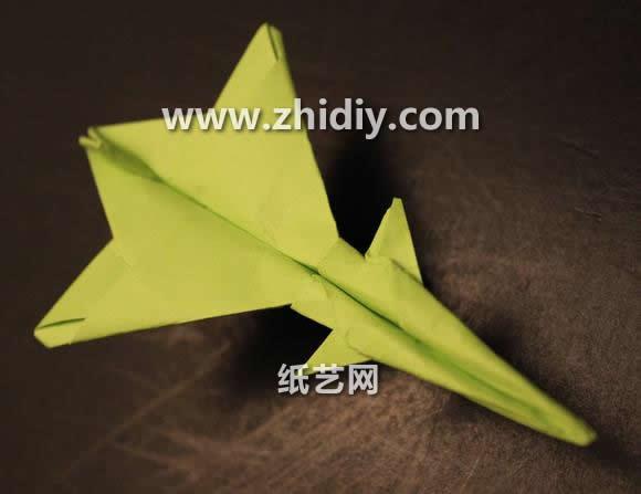 折纸战斗机教程大全教你鹰狮gripen折纸飞机的手工折法