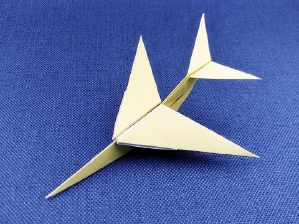 的手工折纸飞机一款具有科幻系列的战斗机折纸怎么折纸飞机飞得最远