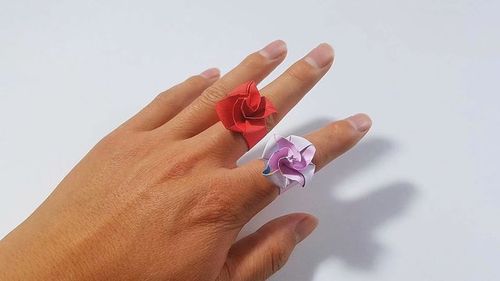 教你折纸玫瑰戒指简单易学戴上很漂亮