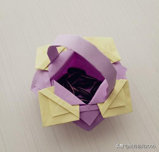 折纸教程手把手教你折一个小花篮体验自己动手的乐趣