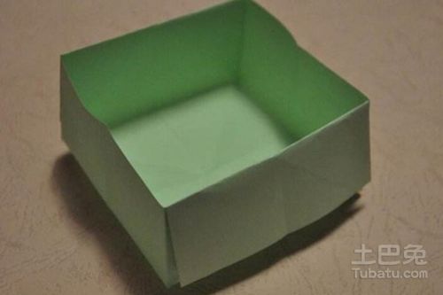 折纸盒的三种方法介绍