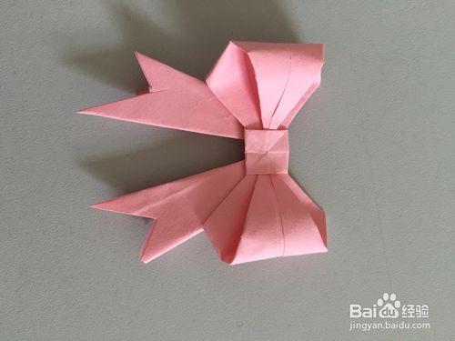 如何制作折纸蝴蝶结制作折纸蝴蝶结的步骤