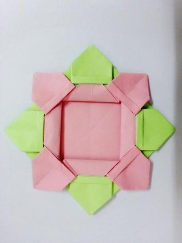 简单小班手工折纸 忆童年之一双色小花篮简单折纸步骤