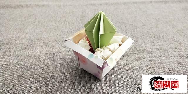 仙人球折纸步骤图解教程简单又漂亮仙人掌折方法纸-折纸大全-编法