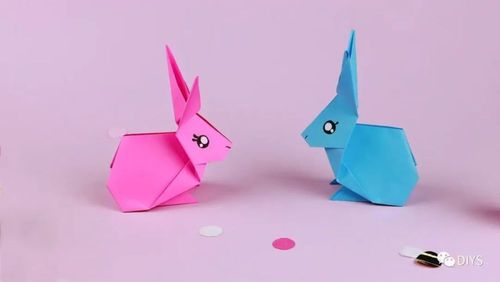 手工折纸可爱的小兔子