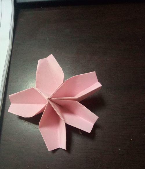 折纸五瓣桃花
