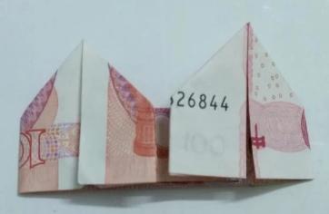 人民币折纸双爱心 手工折纸大全-80作文吧文学网