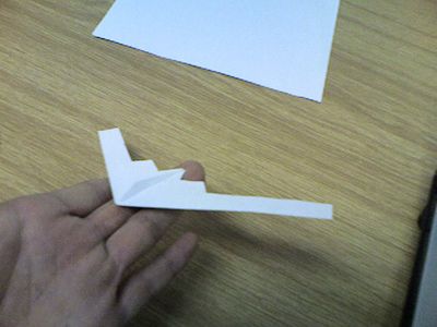 折纸飞机b 2幽灵