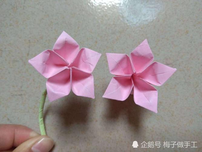 儿童手工折纸桃花怎么折教你最简单的立体桃花折叠方法