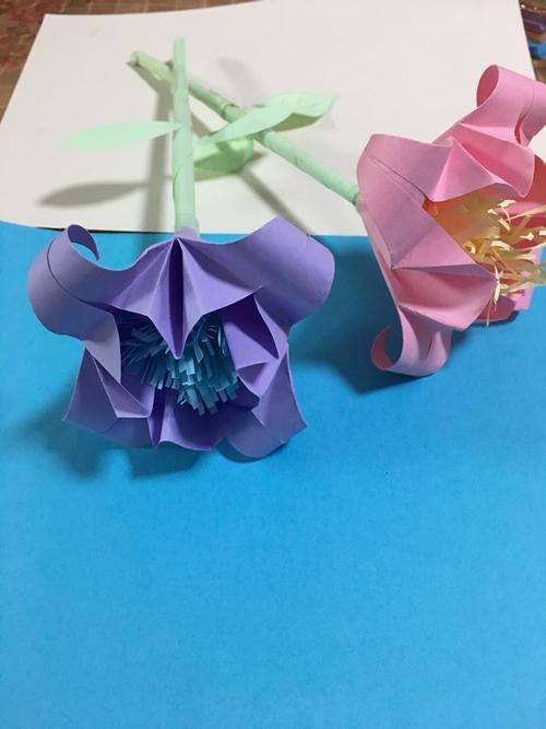 简单手工折纸百合花