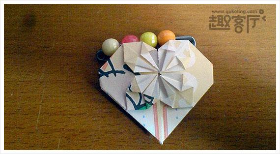 心心相印折纸是不是很有创意不仅可以代指两个人的爱情还能将两