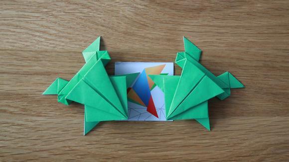 手工折纸视频教程一个会跳的青蛙折纸