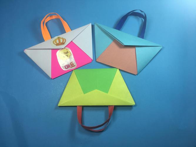 儿童手工折纸斜挎包简单又漂亮的包包折法教程