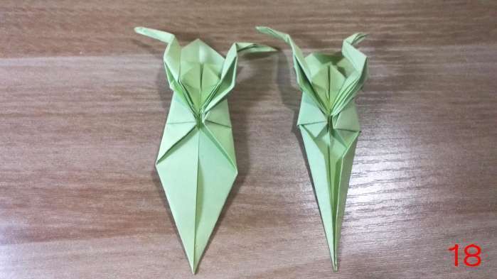 手工折纸教程教你用两张纸折出草丛里的王者螳螂