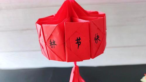 精美的红色灯笼简单几张纸在家可以做手工折纸灯笼视频