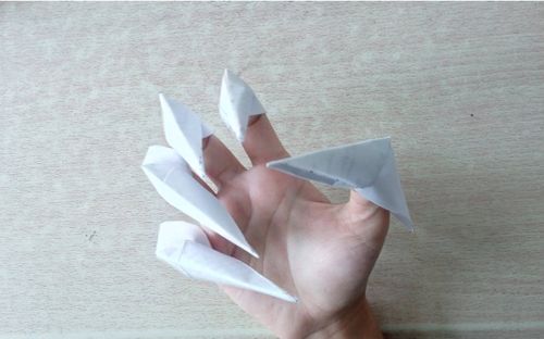 折纸童年系列之手爪赠你一副九阴白骨爪爪吧