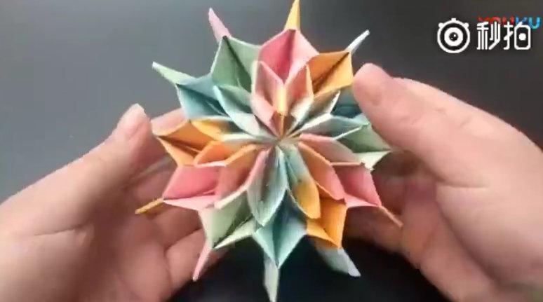 最近超火超高颜值的无限翻转烟花折纸教程太酷炫了看着就很有趣呢