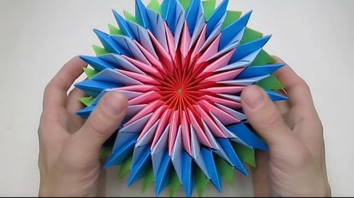 好玩的无限翻折纸万花筒很简单的立体烟花折纸教程