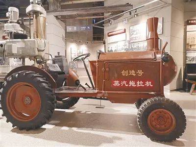 中国第一台拖拉机手抄报 安全第一手抄报