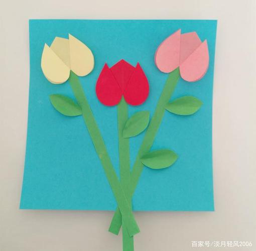 幼儿园手工作业用爱心形状贴出的花朵贴画可以当贺卡