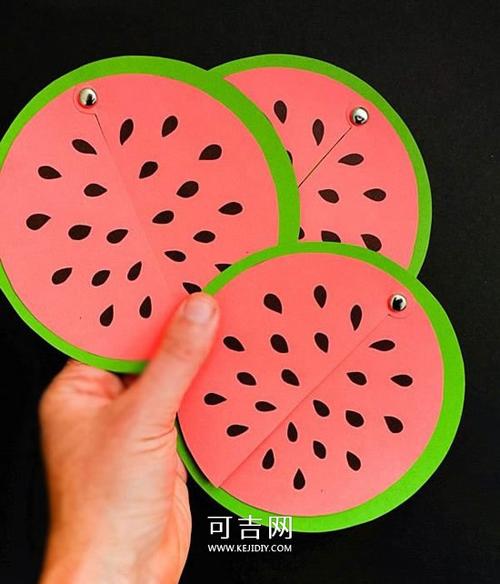 西瓜水果贺卡的手工制作方法
