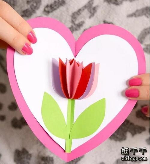 教师节立体贺卡教学目的用卡纸剪出百合花的形状做出立体的花束.