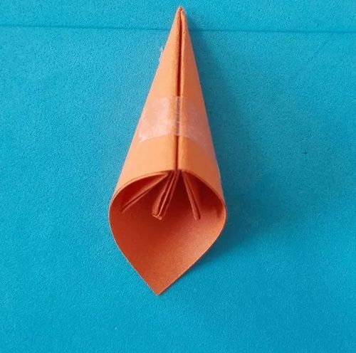 创作发明|用彩纸制作简单的漂亮折纸花的详细步骤图解