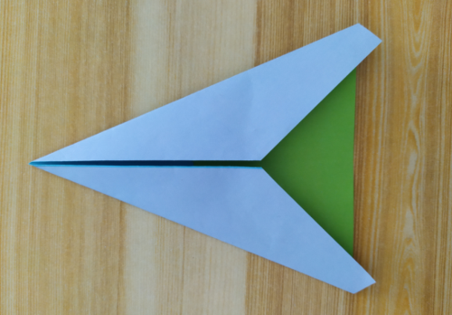幼儿园大中小班简单的飞机折纸方法方法过程步骤大全图解教程第一步