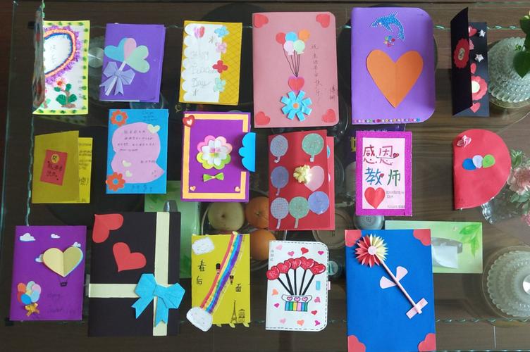 贺卡材料选择制作手法颜色搭配构图构思蕴含着孩子们与家长